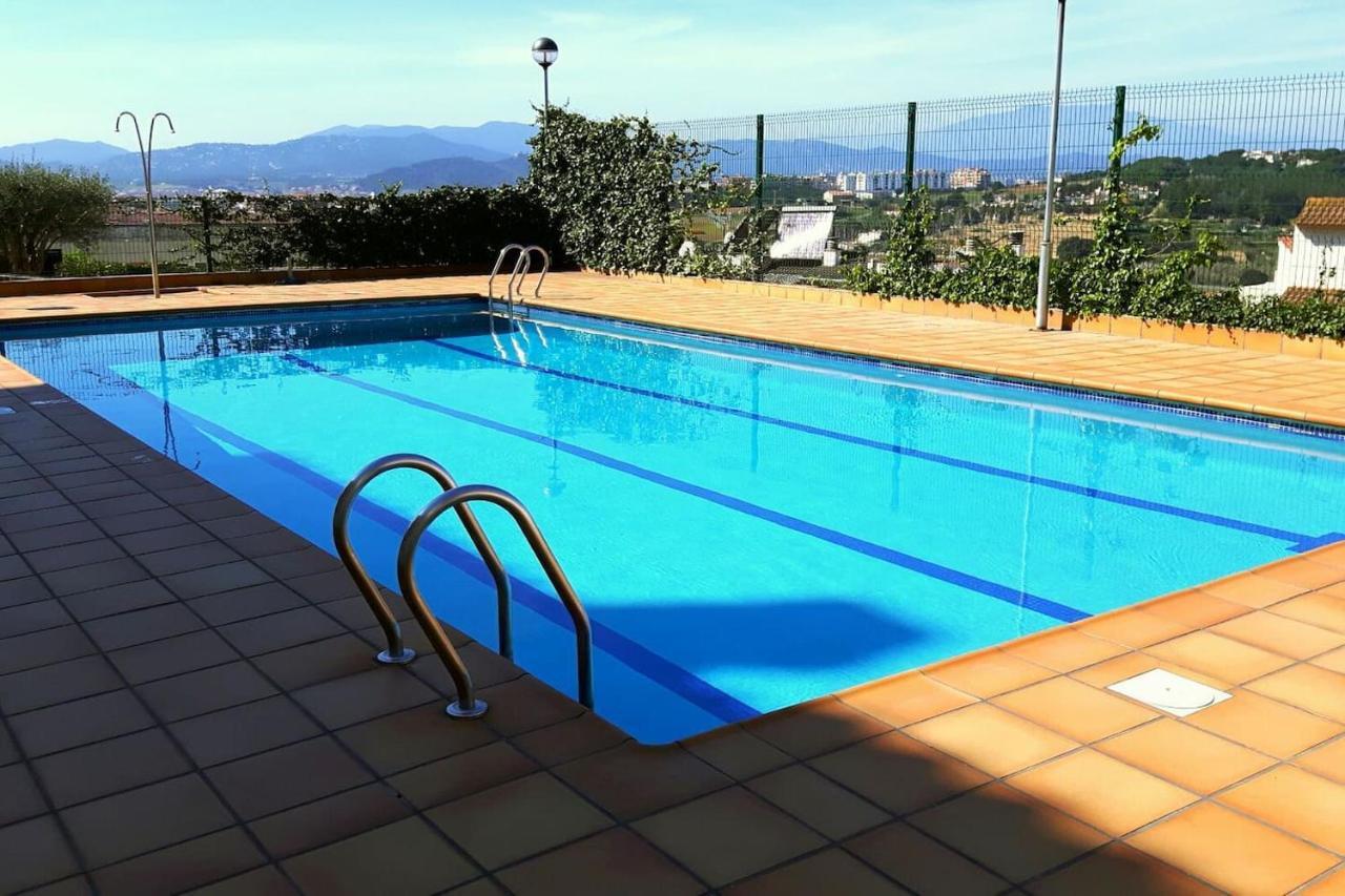 Apartamento en Blanes con piscina y parking Apartamento Exterior foto